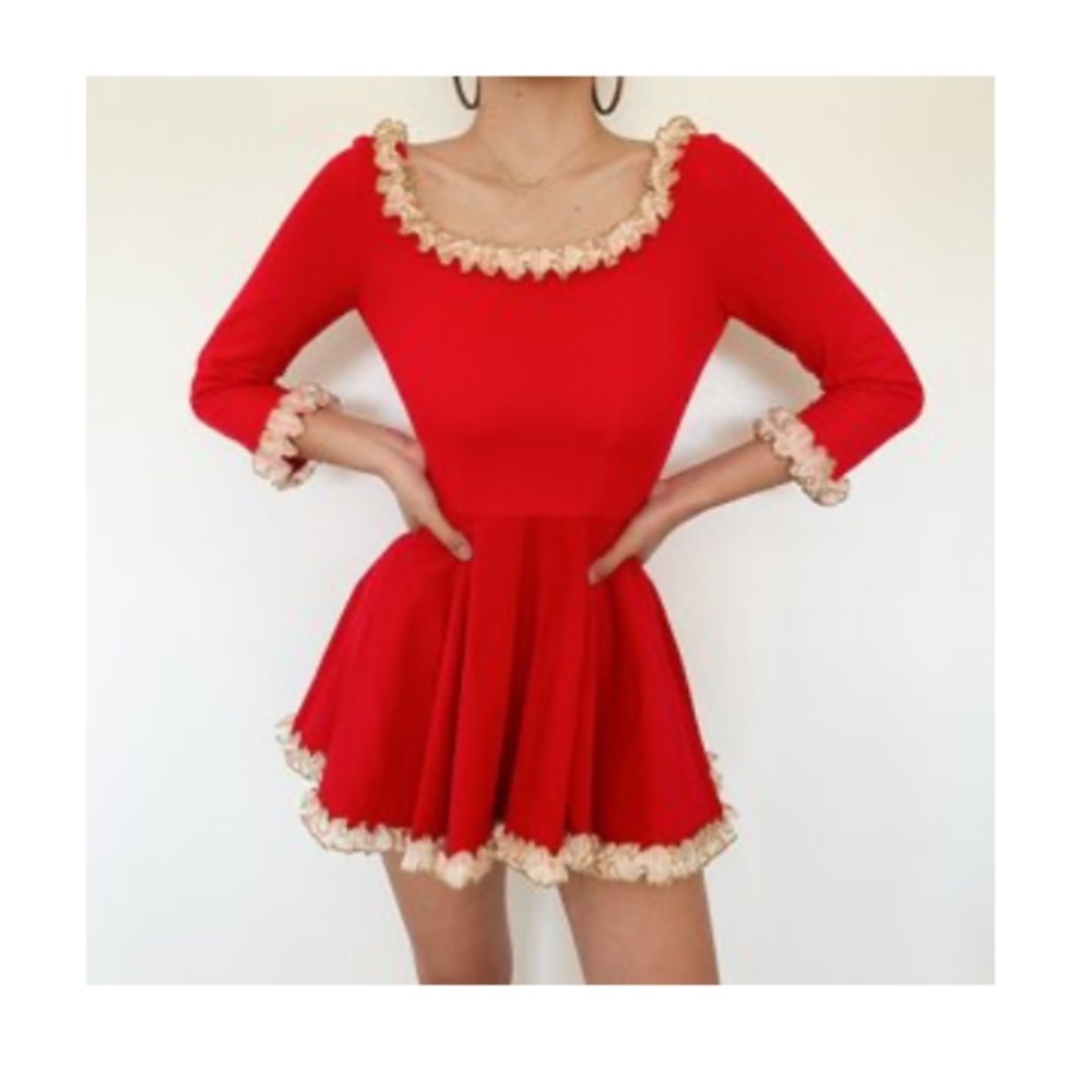 Sororité Vintage Ruffled Trim Sweetheart Mini Dress